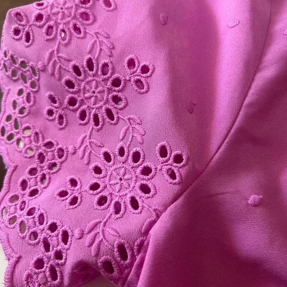 *Simply Styled Woman’s Top - Picture 3 of 8